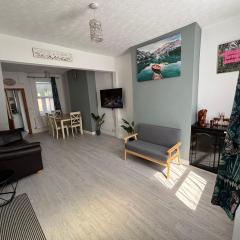 York Hideout - York Centre & Free Parking