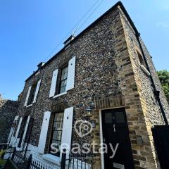 Starfish Cottage By The Beach