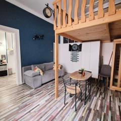 Loft&Steam - Designer Studio with sauna & AC