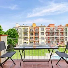 Apartamento con Piscina y Terraza cerca del Mar