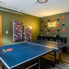 Spacious Family Home with Hot Tub Game & Play room