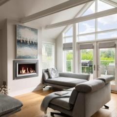 Firefly Lodge - Lakeside Cotswold Stay with Kayaks