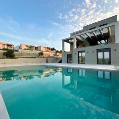 Sani Invictus Villa