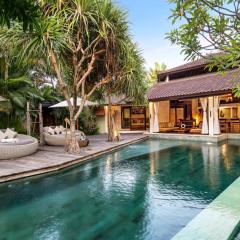 Villa Shantika by Villa Finder
