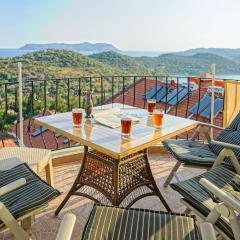 Picus Apart Amazing Sunset View