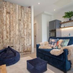 Luxury Aparthotel 350yds from Centre