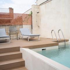 Casa Arena Centro, by Homing U