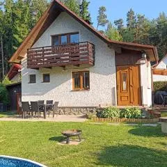 Chata Mareček - v lesní osadě u řeky Lužnice