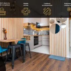 WaterFront City Apartments by UrbanRent