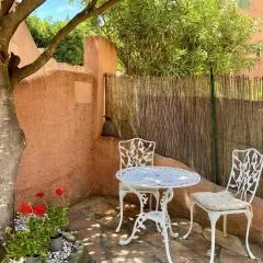 4CAM35 Villa dans résidence avec piscine Collioure