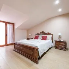 Alkantara Holiday Home