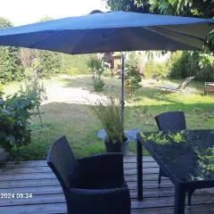VILLA DE PLAIN PIED ET STUDIO CLIMATISES , AU CALME , 6 PERSONNES MAXIMUM POUR LE MEME GROUPE, A 7mn DU GOLF ET DE LA PLAGE