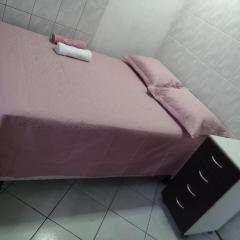 Casa 02 em bairro previlegiado
