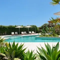 Excelencia New Villa with Artistic Pool & Sea View