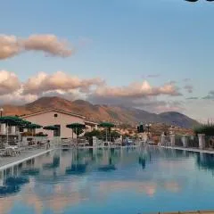 Hotel Ristorante Borgo La Tana