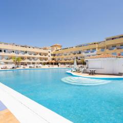 Home2Book Cute Apartment with Pool, Callao Salvaje