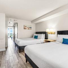 Sandy Tides by StayMareni - Oceanfront Suite