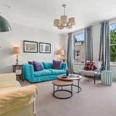 Chic 2 Bed Duplex Apartment in West London by 53 Degrees Property, Great Location!