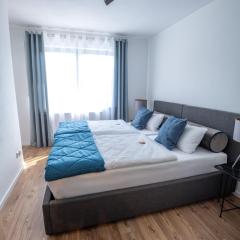 Exklusive Maisonette 91 qm 4 Zimmer 1-9 Personen in Ingolstadt nähe A9, inklusive Parkplatz am Haus, Netflix, Kaffee, Tee, 24-h self-check-in, ideal für Gruppen, Familien und Geschäftsreisende