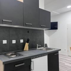 ROYAL RACiNG SUiTE TOP 2