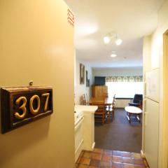 Inns of WV 307, 2bd, WV