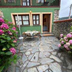 La Griega Colunga Apartment