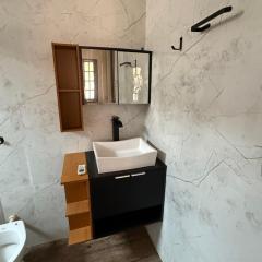 Casa com Piscina em Itaipuaçu