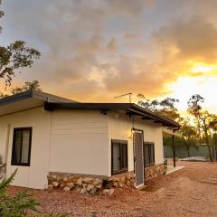 The Miners Cottage On Nettleton Lightning Ridge