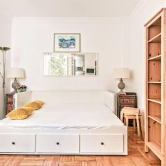 FLEUR- Cosy Studio, 200 Promenade des Anglais et Negresco, wifi, climatisation- calme