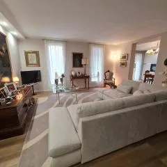 Queen apartment with double bed