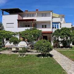 Apartments by the sea Rab - 20222