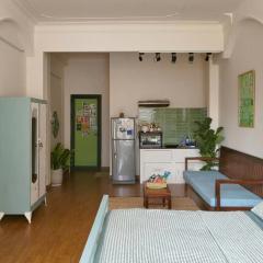 Spacious Studio, 3-min walk to Ben Thanh market D1