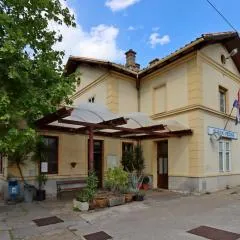 Apartments with parking space Rijeka - 24396
