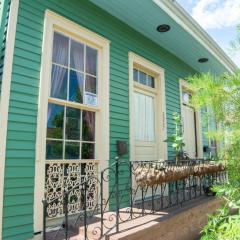 Marigny Cottage steps from Frenchmen St