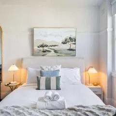 Stylish City Apartment Near Sydney CBD