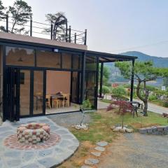Cheonan Stay Daejeong Lake