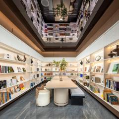 Atour Hotel Chongqing Jiangbei Guanyinqiao Pedestrian Street