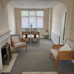 Three bedrooms holiday home fun -relax &work