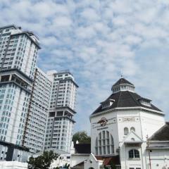 Vasaka The Reiz Condo