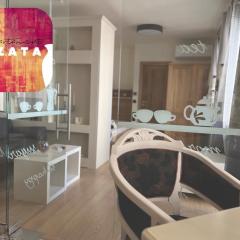 V A z A T A apartment