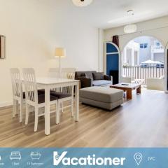 Vacationer I Exclusive 1 Bedroom I JVC I Free Parking, Pool & Wi-Fi