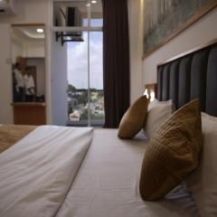 Hotel The Grand Shiva