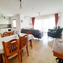 #481 - Spacious 3BR Duplex with Private Garden