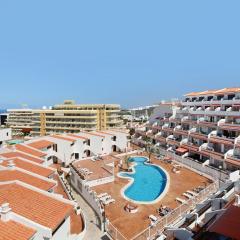 3 bedrooms with views