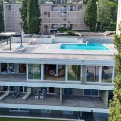 MGH - Lake & Love Apartment