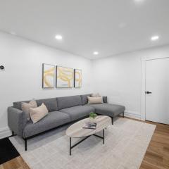 Pittsburgh Millvale Modern 4 Bedroom Apartment with Parking