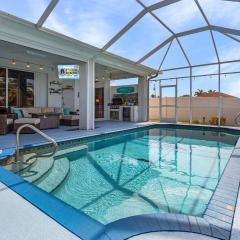 Canal Views, Gulf Access, Heated Saltwater Pool, Bikes - Coastal Serenity - Roelens
