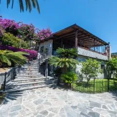 292 - Villarè, Villetta con Piscina e Terrazza, Relax nel verde di Lavagna
