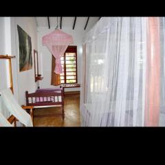 Dilena Beach Inn