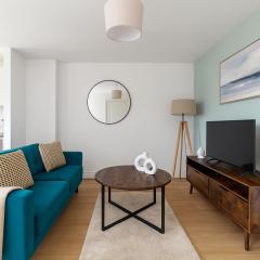 1 Bed Apartment with Balcony in Bow